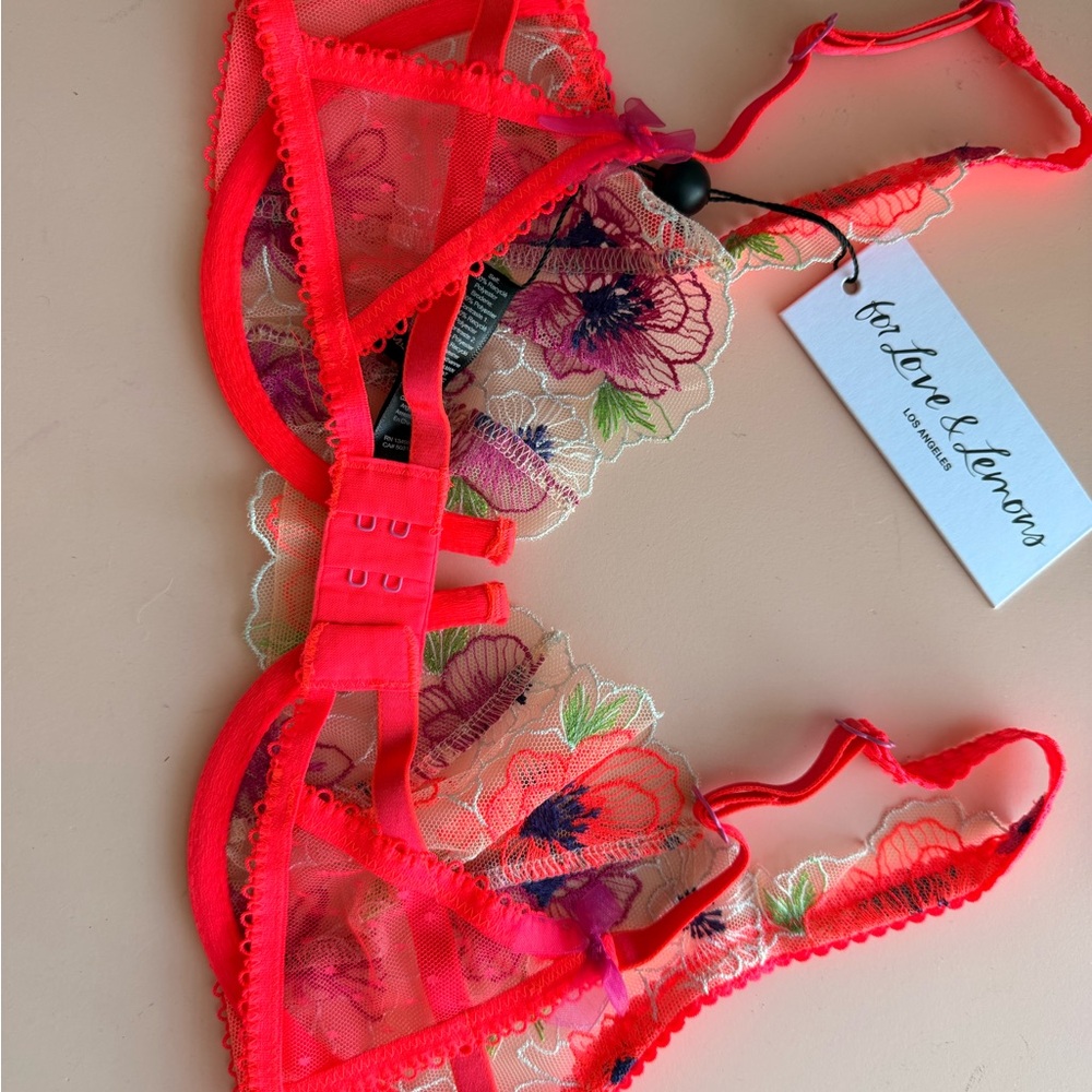 NWT Floral Embroidered Bra - Picture 8 of 8